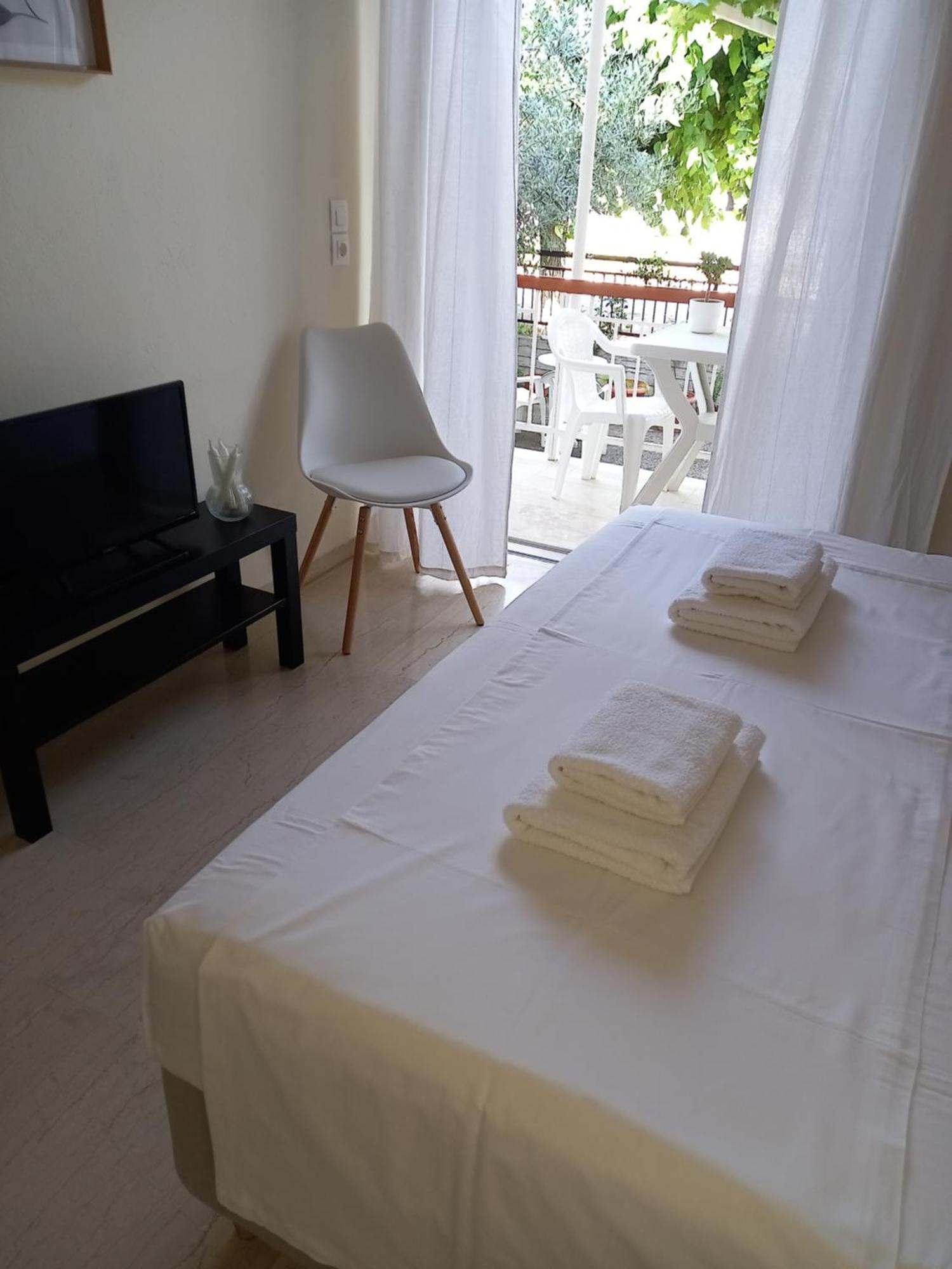 Ναrika Hotel Kaména Vúrla Kültér fotó